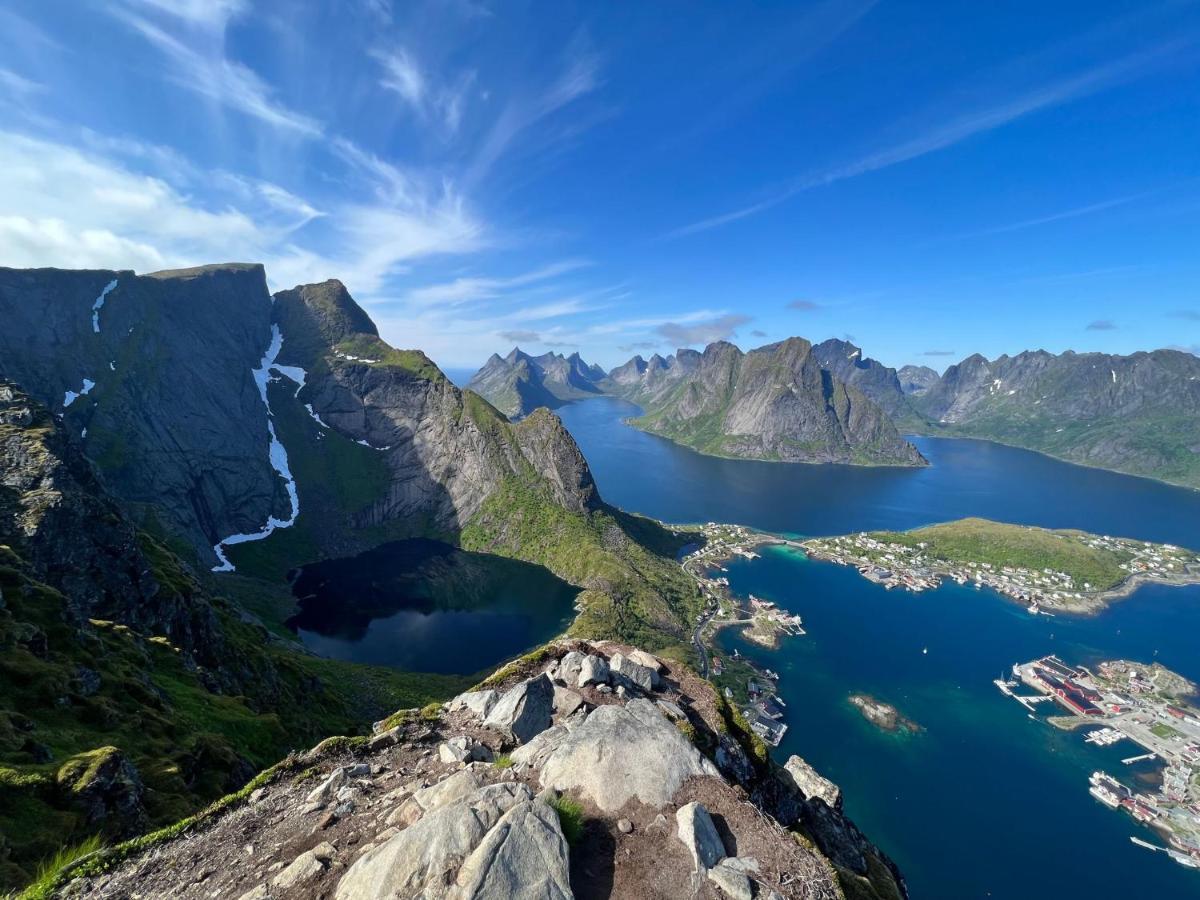 Real Fisherman'S Cabins In Ballstad, Lofoten Exterior photo