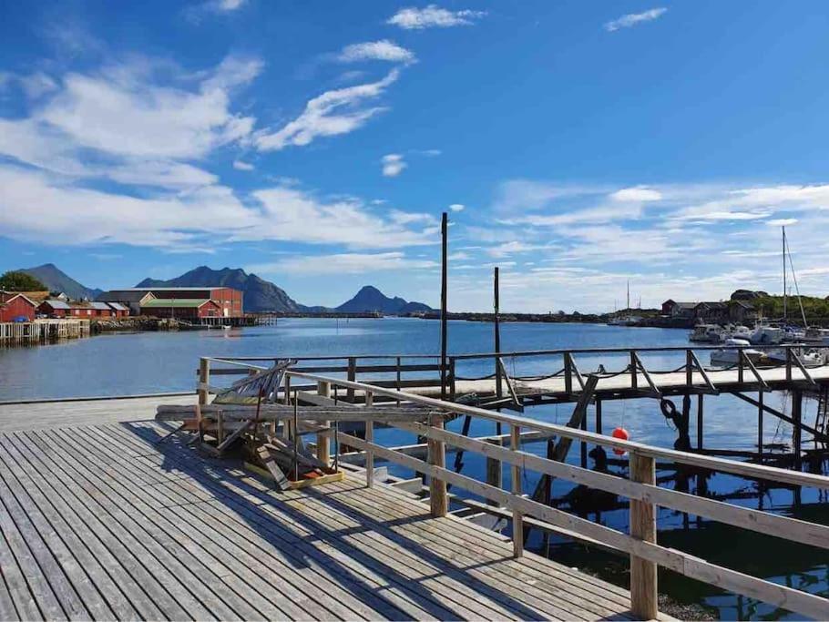 Real Fisherman'S Cabins In Ballstad, Lofoten Exterior photo